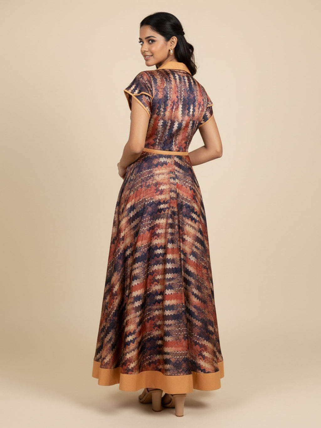 Chevron Abstract Print Satin Collar Maxi Dress