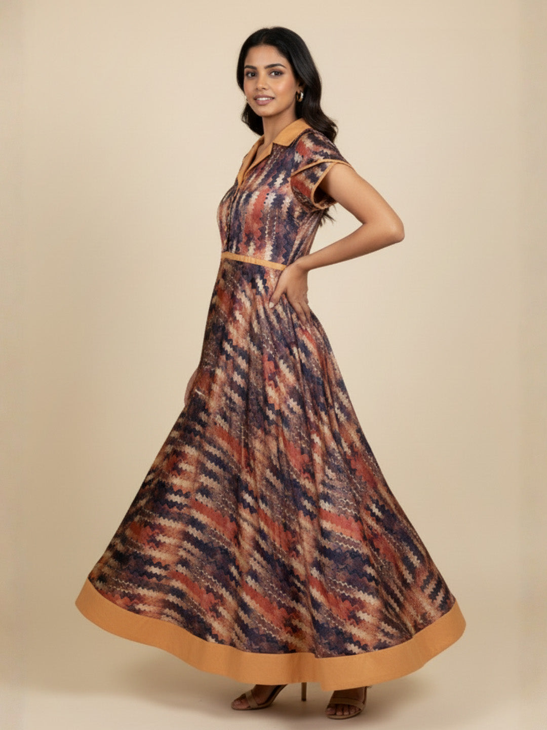 Chevron Abstract Print Satin Collar Maxi Dress